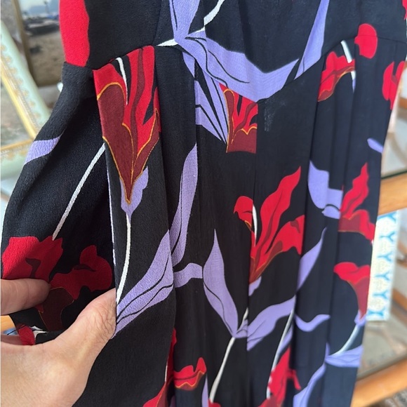 Ava Sky/ Fighting Eel long tie back romper size xs - Picture 3 of 8